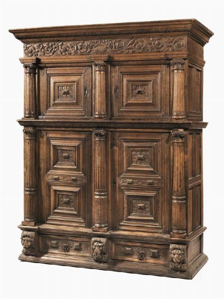 GRANDE CREDENZA, FRANCIA, INIZI SECOLO XVIII  - Asta Mobili, arredi e oggetti d'arte - Associazione Nazionale - Case d'Asta italiane