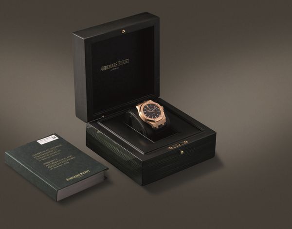 AUDEMARS PIGUET - Royal Oak 15400OR automatico in oro rosa con cinturino in pelle e deployante, quadrante nero e fondello a vista  - Asta Orologi da Polso e da Tasca - Associazione Nazionale - Case d'Asta italiane