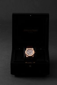 AUDEMARS PIGUET - Royal Oak Dual Time in oro rosa 18k e cinturino in pelle con quadrante bianco, movimento automatico doppio fuso orario e indicazione della riserva di carica.  - Asta Orologi da Polso e da Tasca - Associazione Nazionale - Case d'Asta italiane