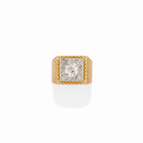 Anello in oro bicolore 18K e diamanti  - Asta Argenti - Associazione Nazionale - Case d'Asta italiane