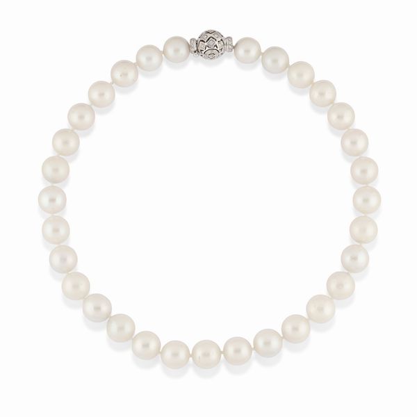 Collana con perle, oro bianco 18K e diamanti  - Asta Argenti - Associazione Nazionale - Case d'Asta italiane