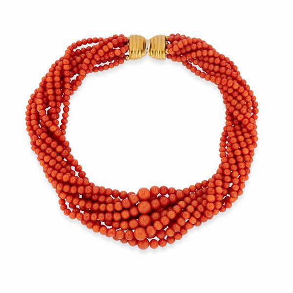 Collana in oro giallo 18k e corallo rosso  - Asta Argenti - Associazione Nazionale - Case d'Asta italiane