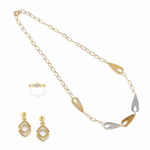 Collana, orecchini e anello in oro bicolore 18K e diamanti  - Asta Argenti - Associazione Nazionale - Case d'Asta italiane
