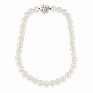Collana e anello in oro bianco 18K, perle australiane e diamanti  - Asta Argenti - Associazione Nazionale - Case d'Asta italiane