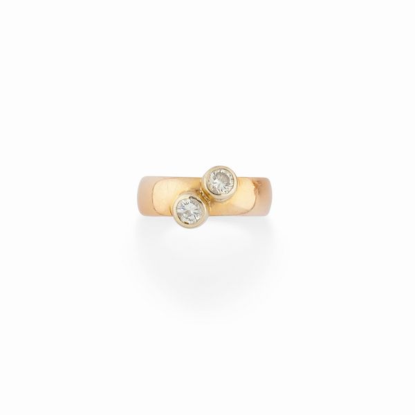 Anello in oro rosso 18K con diamanti  - Asta Gioielli - Associazione Nazionale - Case d'Asta italiane