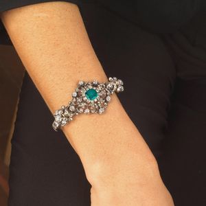 BRACCIALE CON SMERALDO COLOMBIANO E DIAMANTI  - Asta Gioielli - Associazione Nazionale - Case d'Asta italiane