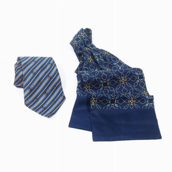 HERMES CRAVATTA E FOULARD  - Asta Vintage: borse e accessori di Hermes, Louis Vuitton e altre grandi maison  - Associazione Nazionale - Case d'Asta italiane