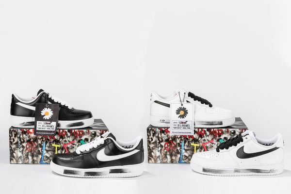 ,NIKE : Bundle Pack - Air Force 1 Low G-Dragon Peaceminusone Para-Noise & G-Dragon Peaceminusone Para-Noise 2.0 - Taglia US 10 EUR 44  - Asta Sneakerhead: la prima asta di sneakers in Italia - Associazione Nazionale - Case d'Asta italiane