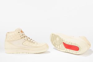 ,NIKE : Jordan 2 Retro Just Don Beach Special Box with Leather Cap and gold Wing Ping - Taglia US 12 EUR 46  - Asta Sneakerhead: la prima asta di sneakers in Italia - Associazione Nazionale - Case d'Asta italiane