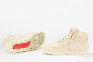 ,NIKE : Jordan 2 Retro Just Don Beach Special Box with Leather Cap and gold Wing Ping - Taglia US 12 EUR 46  - Asta Sneakerhead: la prima asta di sneakers in Italia - Associazione Nazionale - Case d'Asta italiane