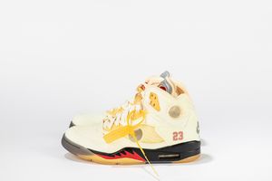 ,NIKE : Bundle Pack - Jordan 5 Retro Off-White Black & Sail - Taglia US 8.5 EUR 42  - Asta Sneakerhead: la prima asta di sneakers in Italia - Associazione Nazionale - Case d'Asta italiane