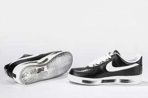 ,NIKE : Bundle Pack - Air Force 1 Low G-Dragon Peaceminusone Para-Noise & G-Dragon Peaceminusone Para-Noise 2.0 - Taglia US 10 EUR 44  - Asta Sneakerhead: la prima asta di sneakers in Italia - Associazione Nazionale - Case d'Asta italiane