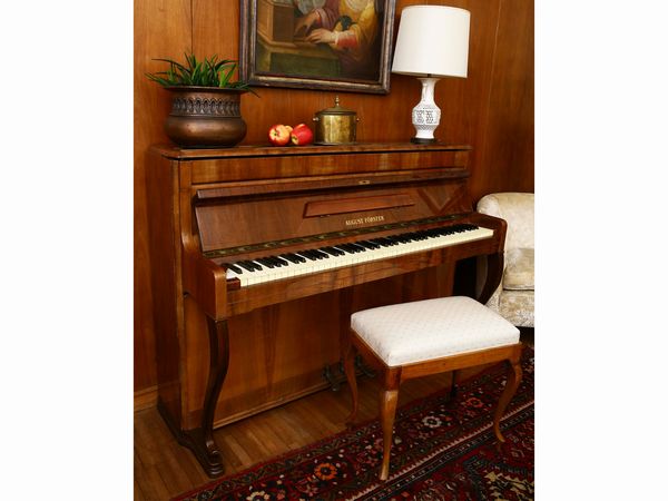 Pianoforte verticale impiallacciato in piuma di noce, August Forster  - Asta House Sale: Un'elegante casa fiorentina - Associazione Nazionale - Case d'Asta italiane