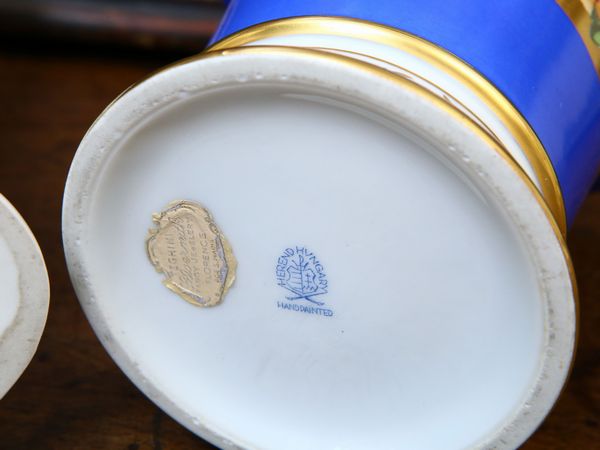 Due vasi in porcellana, Herend  - Asta House Sale: Un'elegante casa fiorentina - Associazione Nazionale - Case d'Asta italiane