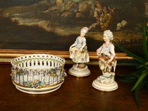 Lotto di oggetti in porcellana policroma  - Asta House Sale: Un'elegante casa fiorentina - Associazione Nazionale - Case d'Asta italiane