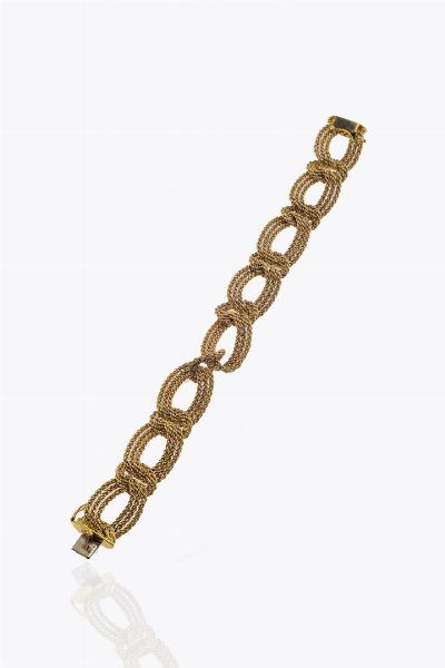 BRACCIALE : Peso gr 48 2 Lunghezza cm 19 in oro rosa  composto da anelli ovalizzati lavorati  a maglia a corda  - Asta Asta 205 Gioielli - Associazione Nazionale - Case d'Asta italiane