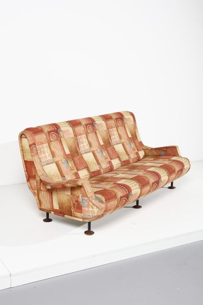 ZANUSO MARCO (1916 - 2001) : Divano Regent per Arflex  - Asta Asta 364 | DESIGN E ARTI DECORATIVE DEL NOVECENTO - DESIGN (Online) Online - Associazione Nazionale - Case d'Asta italiane