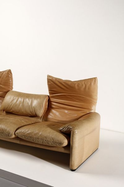 MAGISTRETTI VICO (1920 - 2006) : Divano Maralunga per Cassina  - Asta Asta 364 | DESIGN E ARTI DECORATIVE DEL NOVECENTO - DESIGN (Online) Online - Associazione Nazionale - Case d'Asta italiane