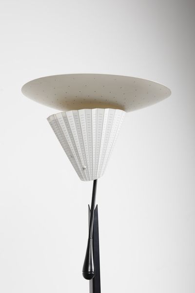 GECCHELIN BRUNO (n. 1939) : Lampada da terra per Oluce  - Asta Asta 364 | DESIGN E ARTI DECORATIVE DEL NOVECENTO - DESIGN (Online) Online - Associazione Nazionale - Case d'Asta italiane