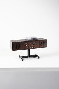 CASTIGLIONI ACHILLE (1918 -2002) & PIERGIACOMO (1913 - 1968) : Radio stereo giradischi RR126  per Brionvega  - Asta Asta 364 | DESIGN E ARTI DECORATIVE DEL NOVECENTO - DESIGN (Online) Online - Associazione Nazionale - Case d'Asta italiane