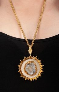 Mario Buccellati, Collana in oro con quarzo  - Asta Asta 102 - Gioielli, Orologi e Argenti - Associazione Nazionale - Case d'Asta italiane