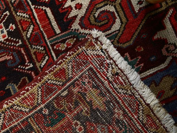 Grande tappeto Heritz di vecchia manifattura  - Asta House Sale: La casa fiorentina di un collezionista - Associazione Nazionale - Case d'Asta italiane