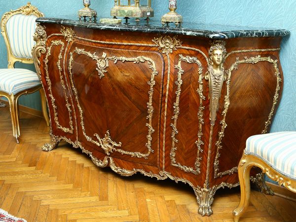 Credenza impiallacciata ed intarsiata in legno di rosa  - Asta House Sale: La casa fiorentina di un collezionista - Associazione Nazionale - Case d'Asta italiane