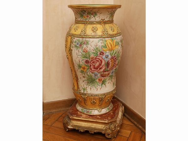 Grande vaso a balaustro in ceramica, Galletti Deruta  - Asta House Sale: La casa fiorentina di un collezionista - Associazione Nazionale - Case d'Asta italiane