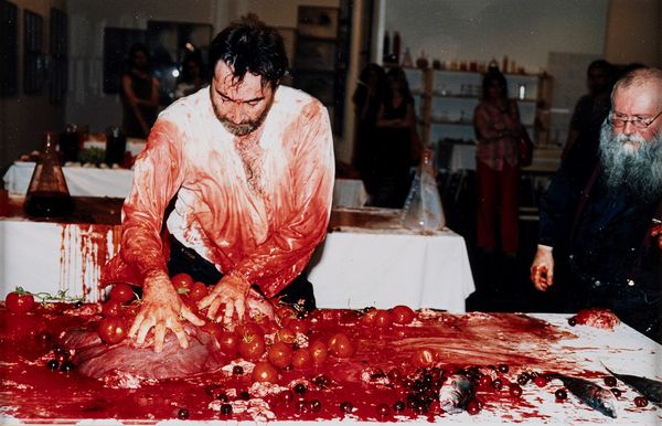 ,HERMANN NITSCH : Senza titolo (Azione)  - Asta Fotografia: Under 1K - Associazione Nazionale - Case d'Asta italiane