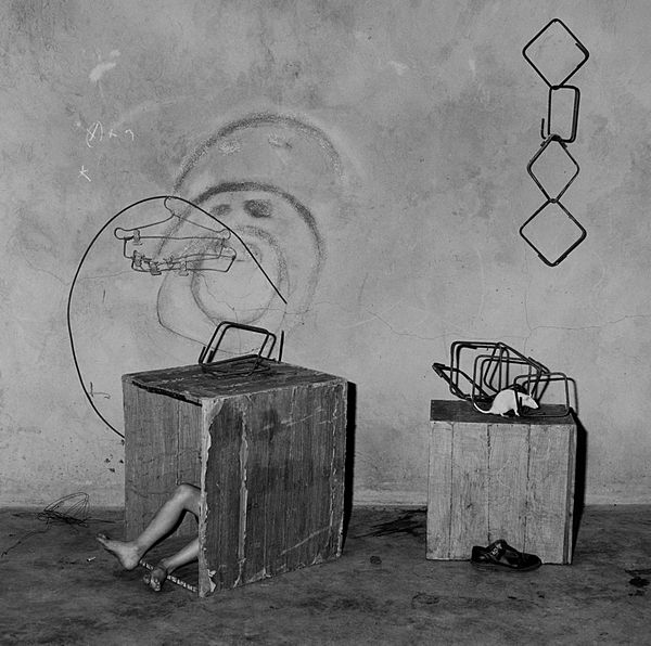 ,Roger Ballen : Hideaway  - Asta Fotografia: Under 1K - Associazione Nazionale - Case d'Asta italiane