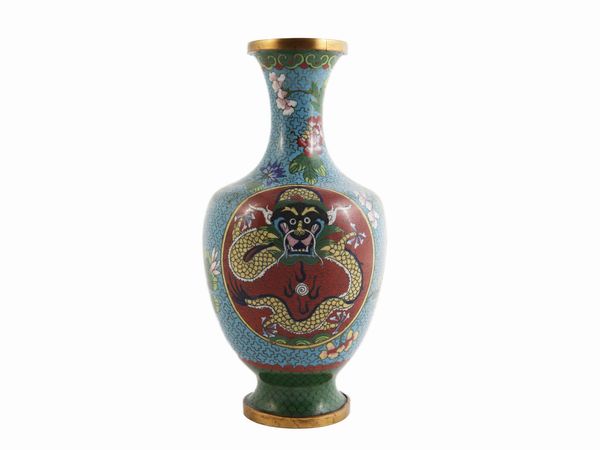 Vaso in metallo cloisonn  - Asta L'Arte di Arredare - Associazione Nazionale - Case d'Asta italiane