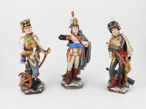 Serie di sei figure napoleoniche in porcellana policroma, Richard Ginori  - Asta L'Arte di Arredare - Associazione Nazionale - Case d'Asta italiane