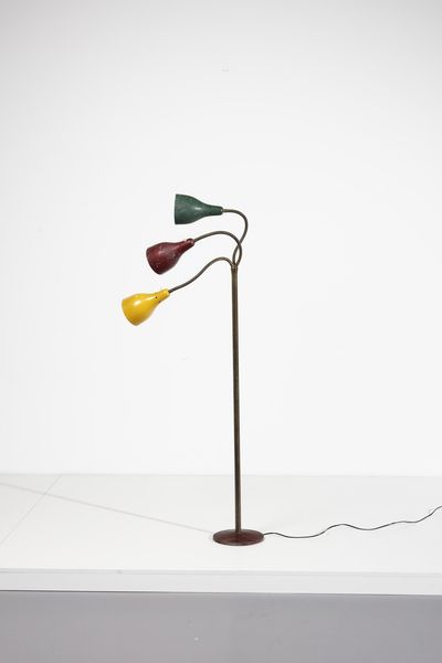 OSTUNI ANGELO : Lampada da terra per Oluce  - Asta Asta 371 | DESIGN E ARTI DECORATIVE DEL NOVECENTO Online - Associazione Nazionale - Case d'Asta italiane