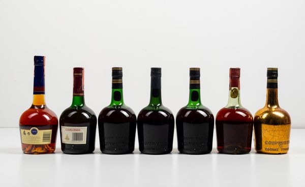 Courvoisier, Cognac Napoleon Cour Imperiale nombre limit <BR>Courvoisier, Cognac V.S.O.P.<BR>Courvoisier, Cognac Trois Etoilles Lux <BR>Courvoisier, Liqueur Cognac V.S.O.P. <BR>Courvoisier, Cognac V.S.  - Asta Spirito del tempo  - Associazione Nazionale - Case d'Asta italiane