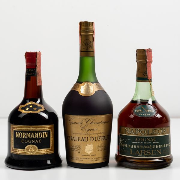 Normandin, Cognac Tre Stelle<BR>Chateau D'Uffaut, Grande Champagne Cognac<BR>Larsen, Cognac Napoleon  - Asta Spirito del tempo  - Associazione Nazionale - Case d'Asta italiane