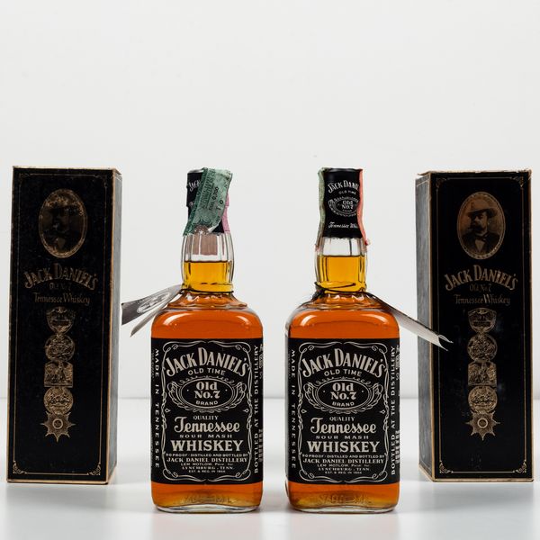 Jack Daniel's, Tennesse Whiskey Old No. 7  - Asta Spirito del tempo  - Associazione Nazionale - Case d'Asta italiane