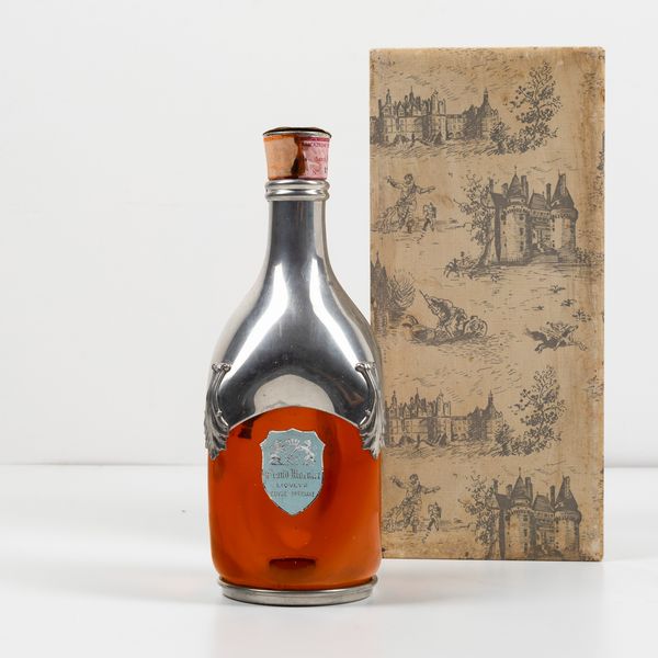 Grand Marnier, Liqueur Cuvee Speciale  - Asta Spirito del tempo  - Associazione Nazionale - Case d'Asta italiane