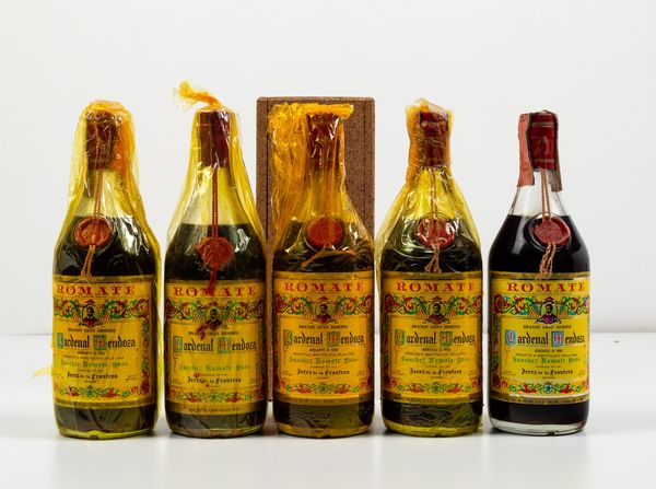 Sanchez Romate, Brandy Gran Reserva Cardenal Mendoza 5 bts - 1 OC Cardenal Mendoza Romate Gran reserve 75 cl 45 imp Bellini anni 70  - Asta Spirito del tempo  - Associazione Nazionale - Case d'Asta italiane