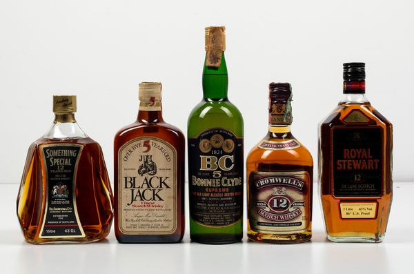 Black Jack, Finest Scotch Whisky 5 years old<BR>Something Special, Scotch Whisky 12 years old<BR>Bonnie Clyde, Blended Scotch Whisky 5 years old<BR>Cromwells, Scotch Whisky 12 years old<BR>Royal Stewart, Scotch Whisky 12 years old  - Asta Spirito del tempo  - Associazione Nazionale - Case d'Asta italiane