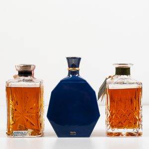 Harrods, Scotch Whisky Whyte & Mackay 21 years old decanter<BR>Langside, Blended Scotch Whisky 21 years old decanter<BR>Long John, Royal Choice Blended Scotch Whisky 21 years old  - Asta Spirito del tempo  - Associazione Nazionale - Case d'Asta italiane