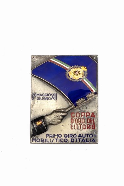 Placca in metallo e smalti della Coppa d'Oro del Littorio, Primo giro Automobilistico d'Italia, 26 maggio - 2 giugno 1934  - Asta Incanti d'Arte - Associazione Nazionale - Case d'Asta italiane