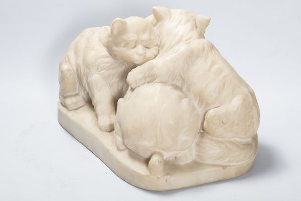 Scultura in marmo di Carrara raffigurante cagnolini e gattini, secolo XIX  - Asta Incanti d'Arte - Associazione Nazionale - Case d'Asta italiane