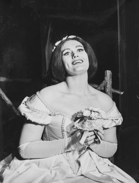 Erio Piccagliani : Joan Sutherland, Teatro alla Scala di Milano  - Asta Fotografia - Associazione Nazionale - Case d'Asta italiane