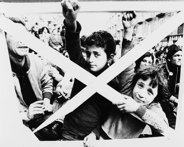 Lidia Mileto : Napoli, manifestazione disoccupati  - Asta Fotografia - Associazione Nazionale - Case d'Asta italiane