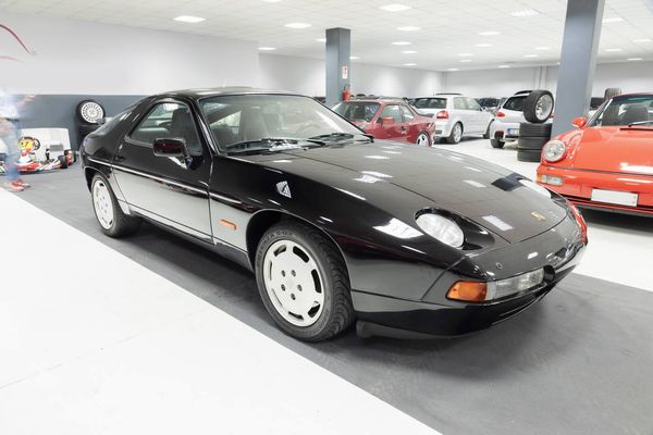 Porsche : 928 S4 - 1987  - Asta Automobili - Associazione Nazionale - Case d'Asta italiane