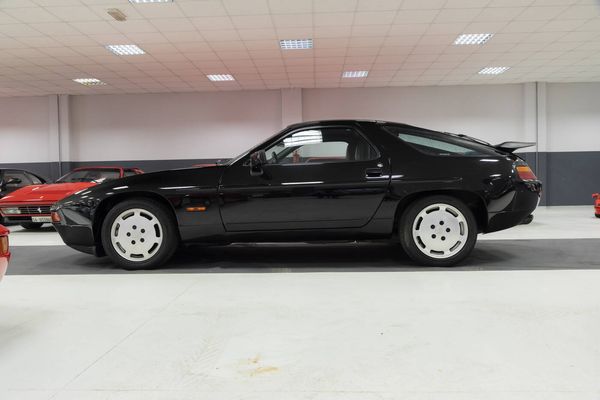 Porsche : 928 S4 - 1987  - Asta Automobili - Associazione Nazionale - Case d'Asta italiane