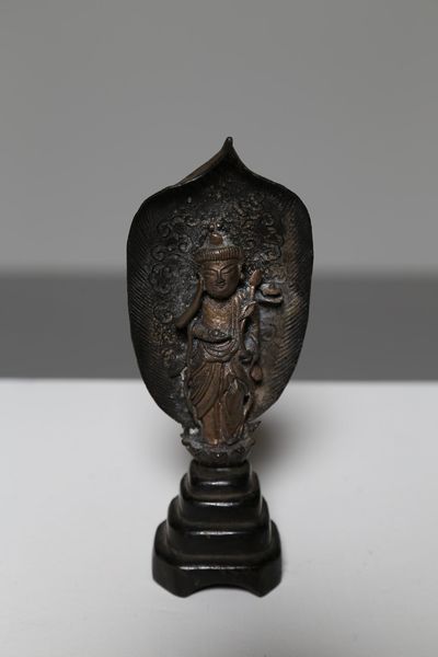 Arte Cinese : Statua in bronzo raffigurante Avalokitesvara  Cina, dinastia Yuan, XIII - XIV secolo  - Asta Asta 373 | ARTE ORIENTALE E ISLAMICA - ARTE ORIENALE E WUNDERKAMMER Online - Associazione Nazionale - Case d'Asta italiane