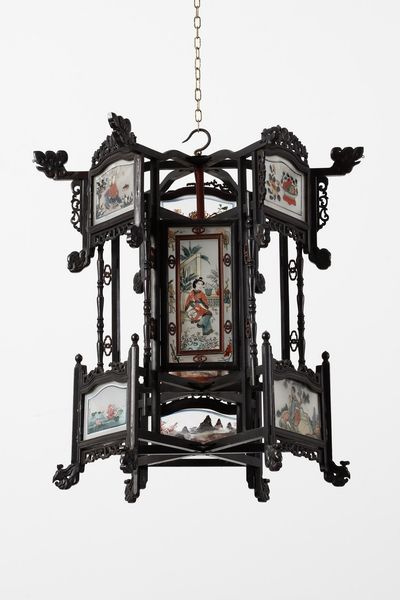 Arte Cinese : Grande lanterna in legno  Cina, dinastia Qing, XIX secolo  - Asta Asta 373 | ARTE ORIENTALE E ISLAMICA - ARTE ORIENALE E WUNDERKAMMER Online - Associazione Nazionale - Case d'Asta italiane