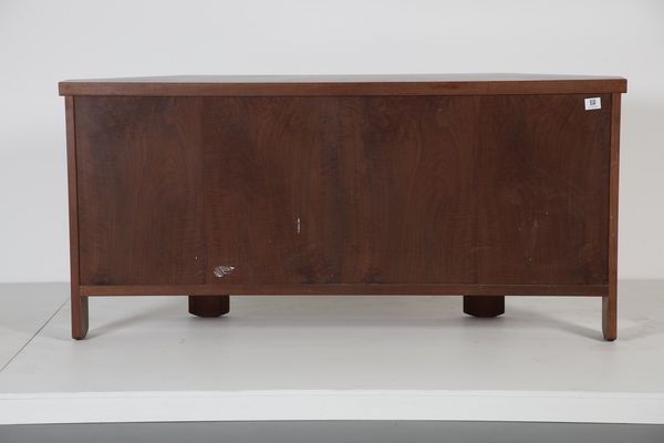 COPPOLA SILVIO (1920 - 1986) : Credenza produzione Bernini  - Asta Asta 374 | DESIGN E ARTI DECORATIVE DEL NOVECENTO Virtuale - Associazione Nazionale - Case d'Asta italiane