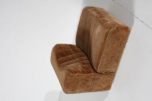 AGNOLI TITO (1931 - 2012) : Coppia di poltrone 900 per Arflex  - Asta Asta 374 | DESIGN E ARTI DECORATIVE DEL NOVECENTO Virtuale - Associazione Nazionale - Case d'Asta italiane